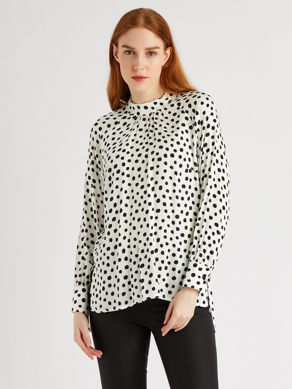 Stand-up Collar Comfortable Fit Blouse
